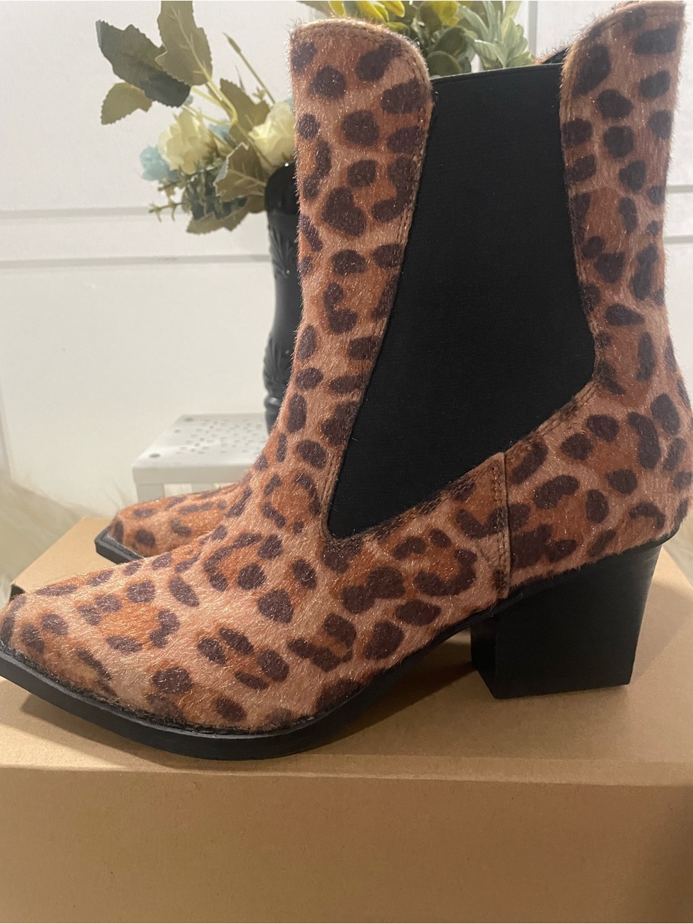 Dolce Vita DV Jerico A Ankle boots/ booties, Leopard Print Women's Size 8 - Picture 2 of 11